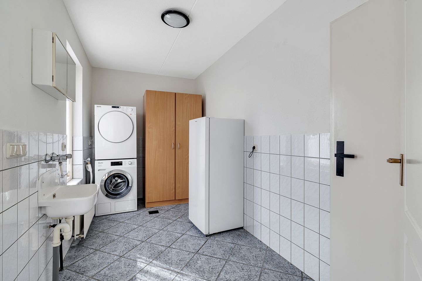 Foto 14 van Fliermatenweg 2