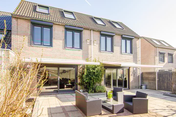 Foto 25 van Schokker 66