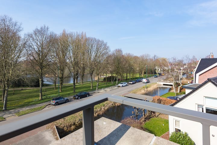 Foto 18 van Burgemeester van Oostenweg 1-N