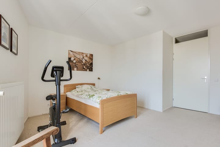 Foto 20 van Burgemeester van Oostenweg 1-N