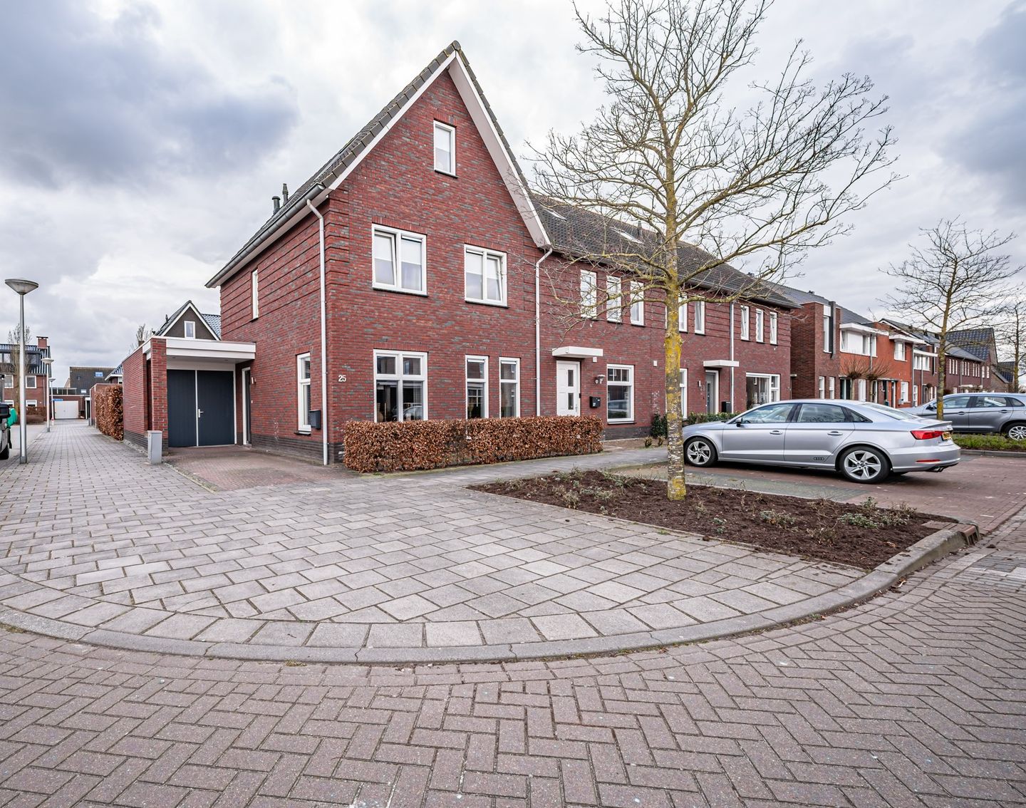 Foto 1 van Moerbeilaan 25