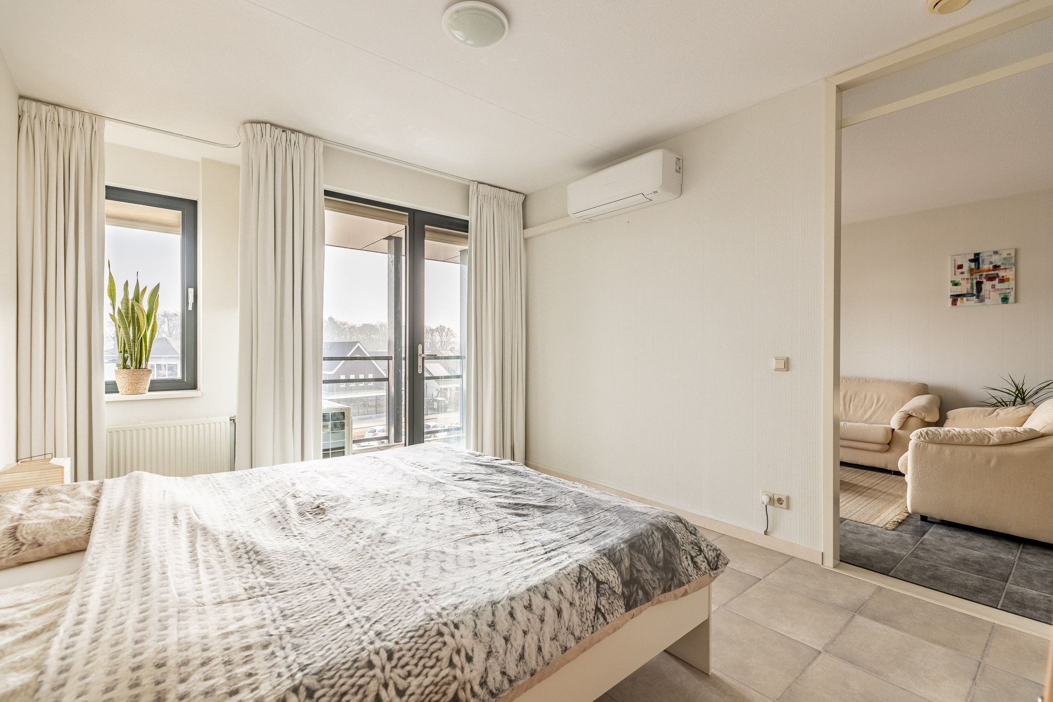 Foto 21 van Raadhuisplein 36