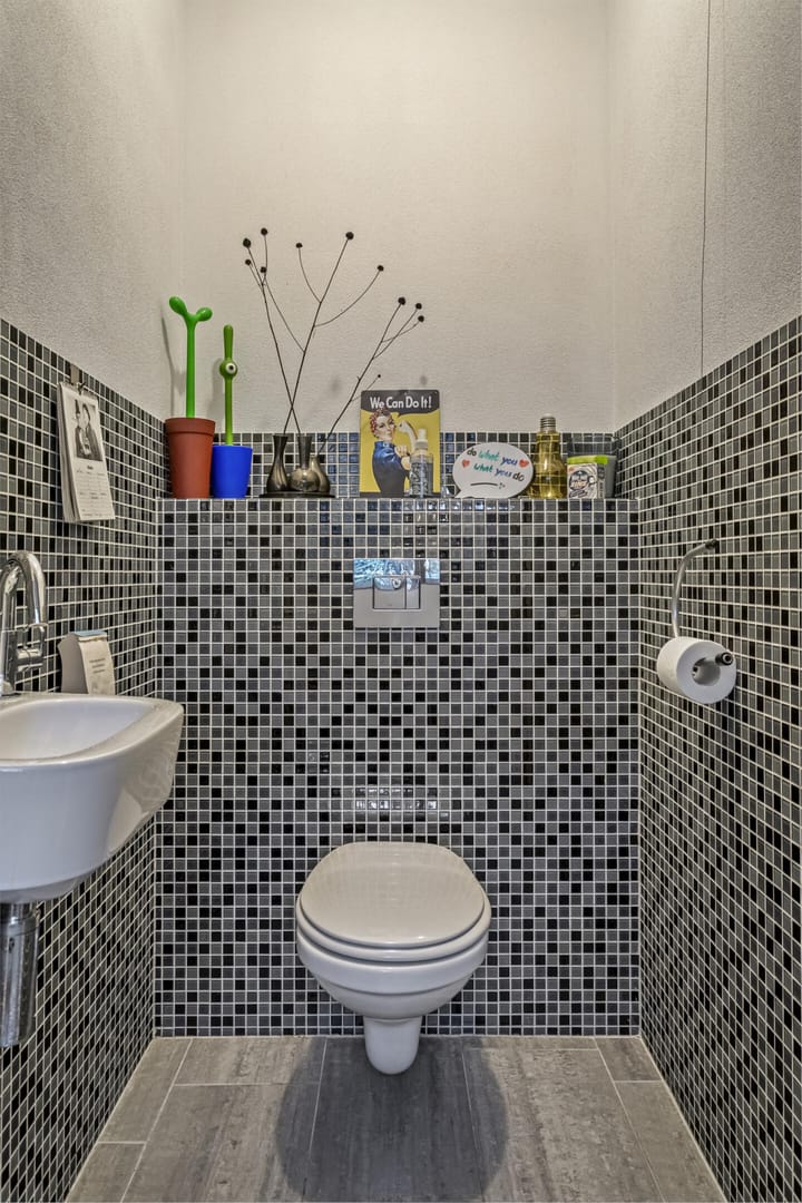 Photo 10 of Jac. van Vollenhovenstraat 333