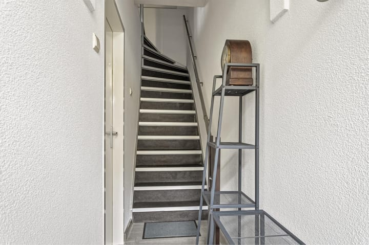 Photo 20 of Jac. van Vollenhovenstraat 333