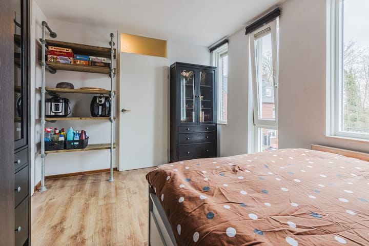 Foto 12 van Helenastraat 2-G1