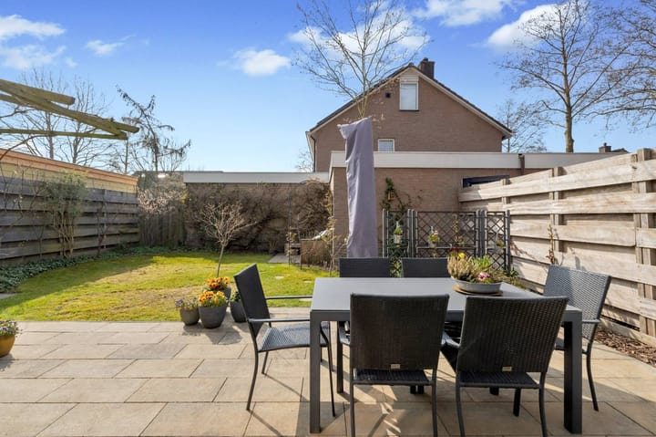 Foto 33 van Pskovlaan 11