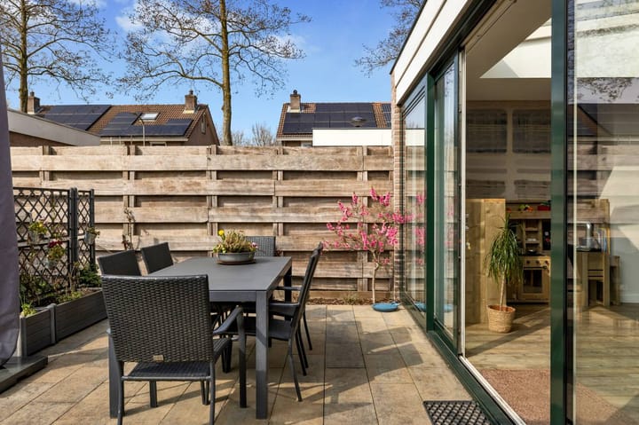 Foto 34 van Pskovlaan 11