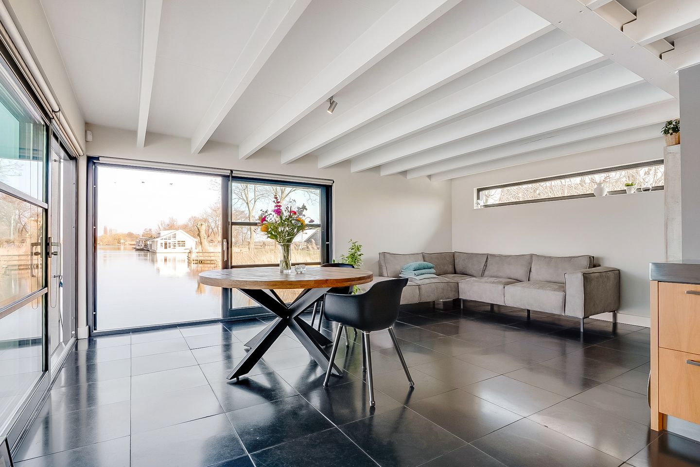 Foto 25 van Lange Muiderweg 578-S