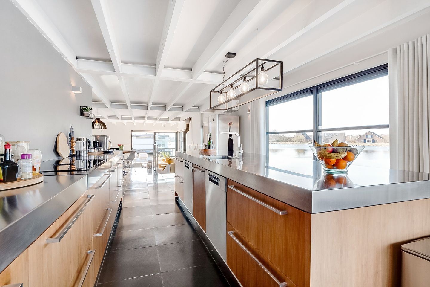 Foto 29 van Lange Muiderweg 578-S