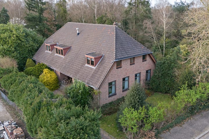 Foto 1 van Angerensteinstraat 54