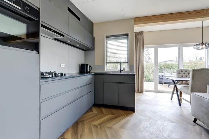 Photo 4 of Stelleplas 240