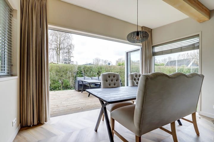 Photo 9 of Stelleplas 240