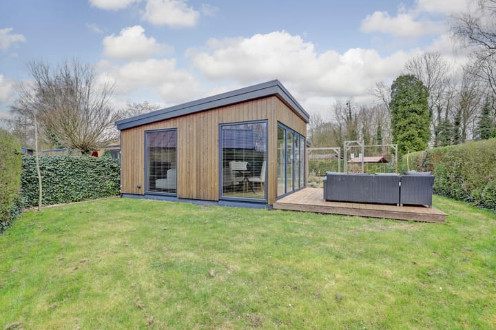 Photo 24 of Stelleplas 240