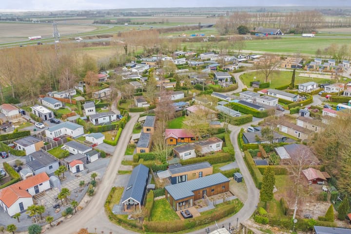 Photo 28 of Stelleplas 240