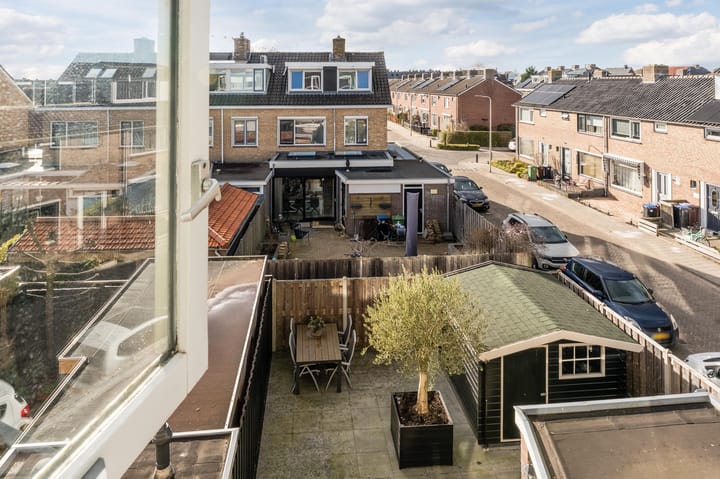 Foto 43 van Irenestraat 2