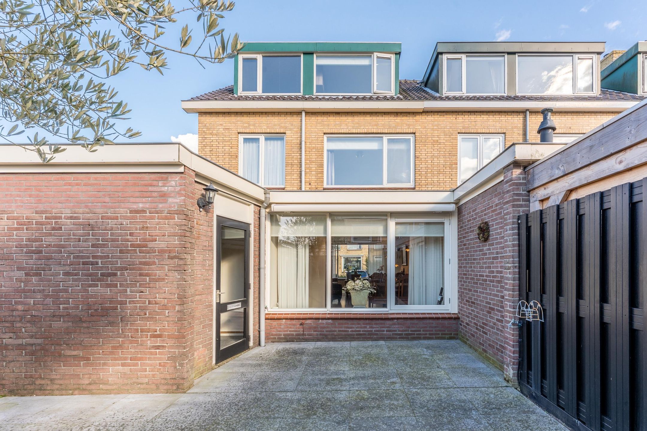 Foto 48 van Irenestraat 2