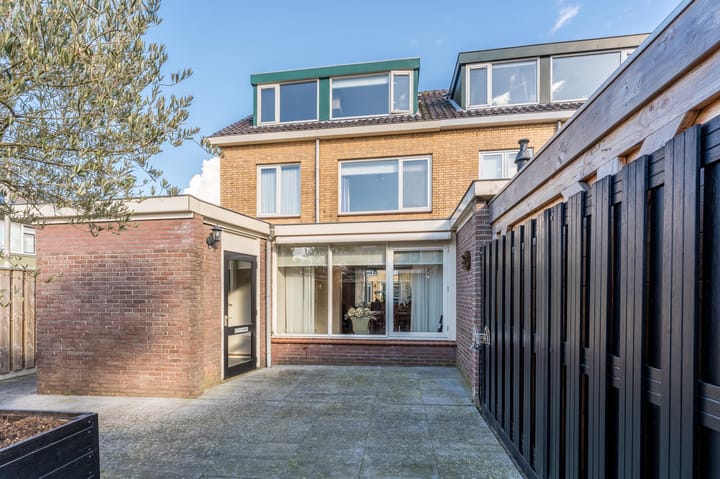 Foto 49 van Irenestraat 2