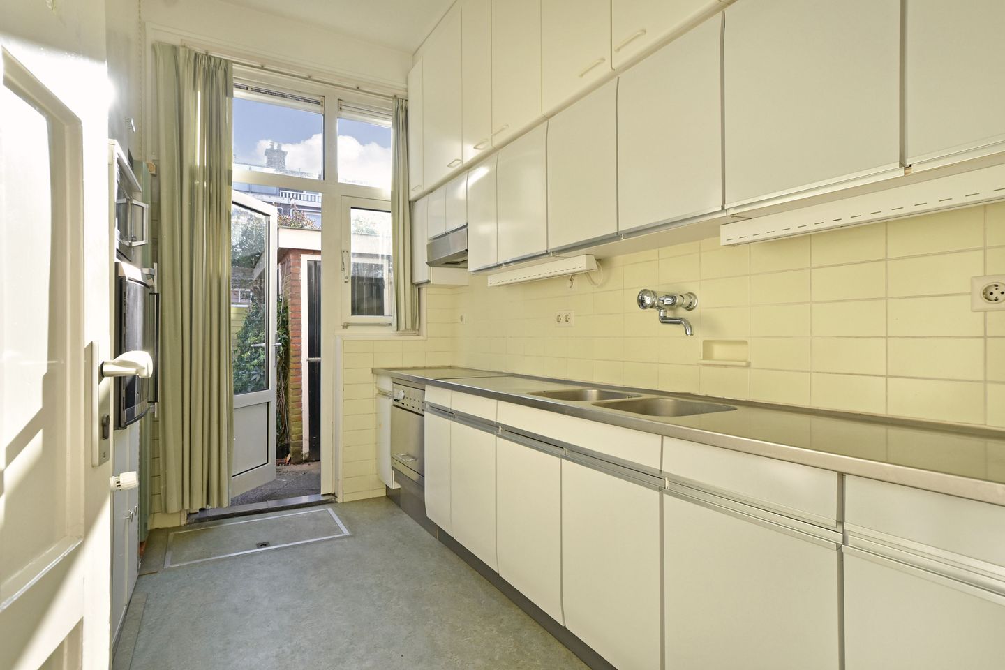 Foto 4 van Van Nijenrodestraat 35