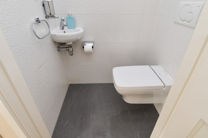 Foto 10 van Van Nijenrodestraat 35