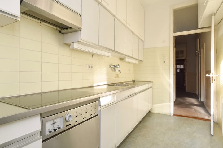 Foto 25 van Van Nijenrodestraat 35