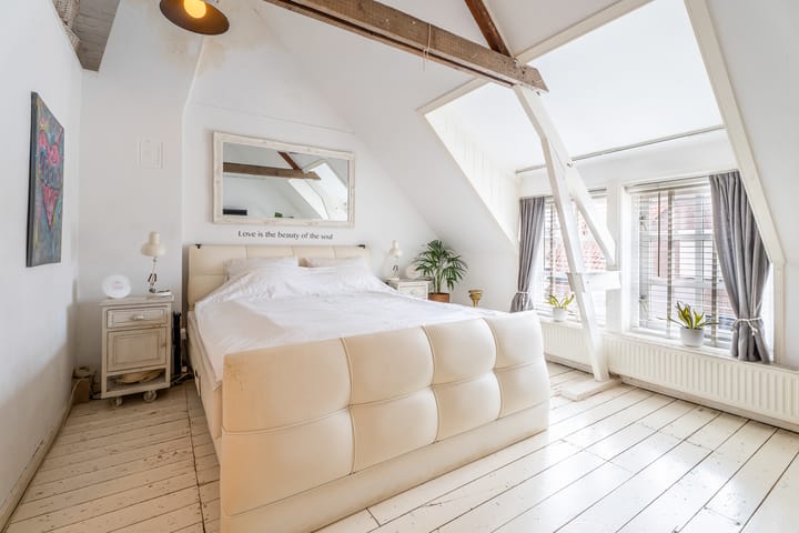 Foto 3 van Burchtstraat 2