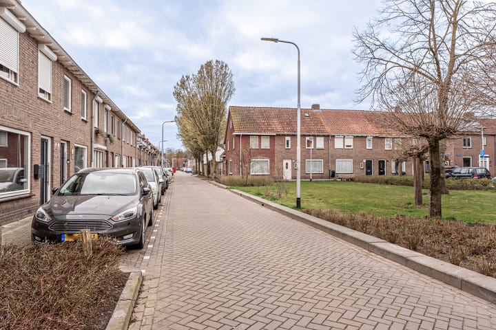 Foto 29 van Burchtstraat 2