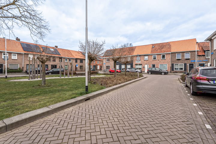 Foto 30 van Burchtstraat 2