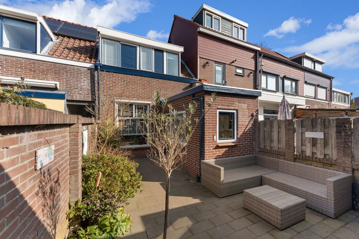 Photo 3 of Weteringstraat 9