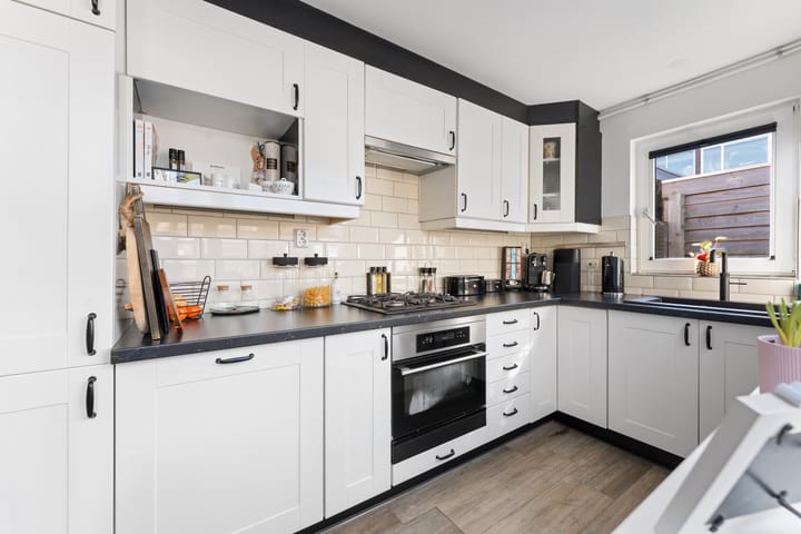 Photo 4 of Weteringstraat 9