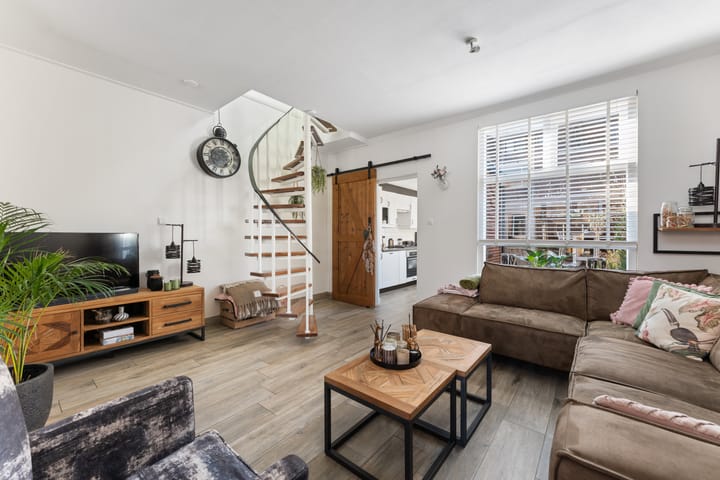 Photo 5 of Weteringstraat 9