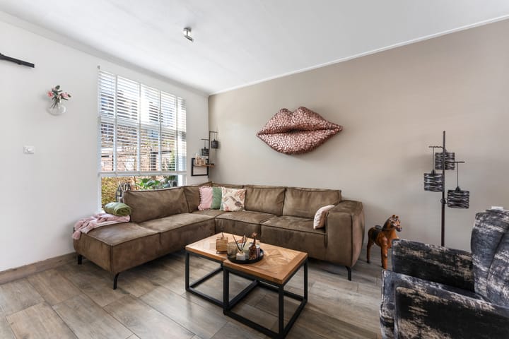 Photo 14 of Weteringstraat 9