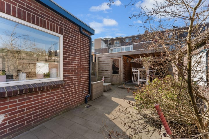 Photo 21 of Weteringstraat 9