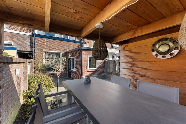 Photo 25 of Weteringstraat 9