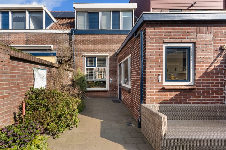 Photo 27 of Weteringstraat 9