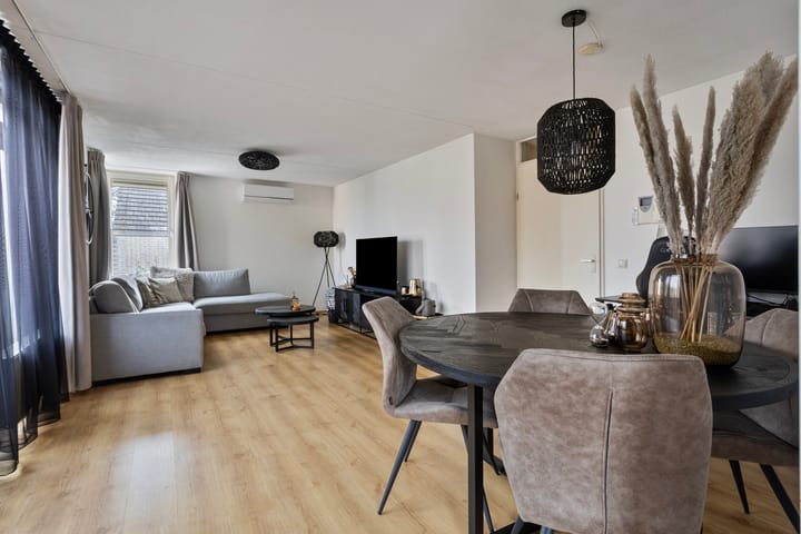 Foto 13 van Harrie Carisstraat 21