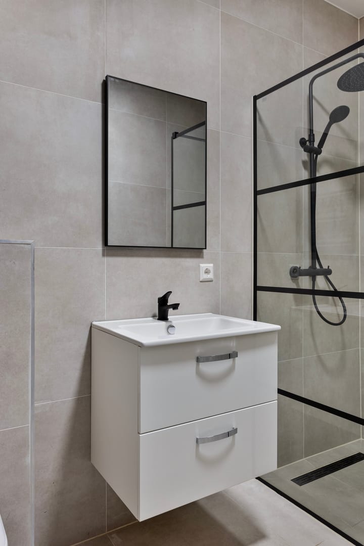 Photo 17 of Bredaseweg 38-A