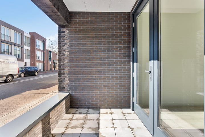 Photo 20 of Bredaseweg 38-A