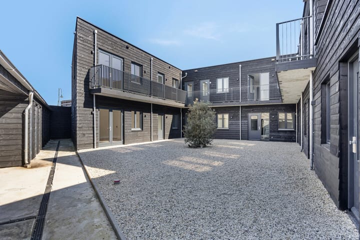 Photo 21 of Bredaseweg 38-A