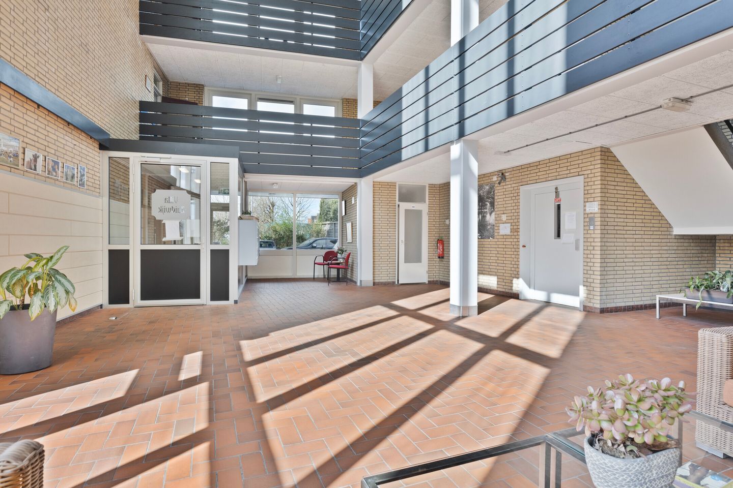 Photo 10 of Zuiderweg 212