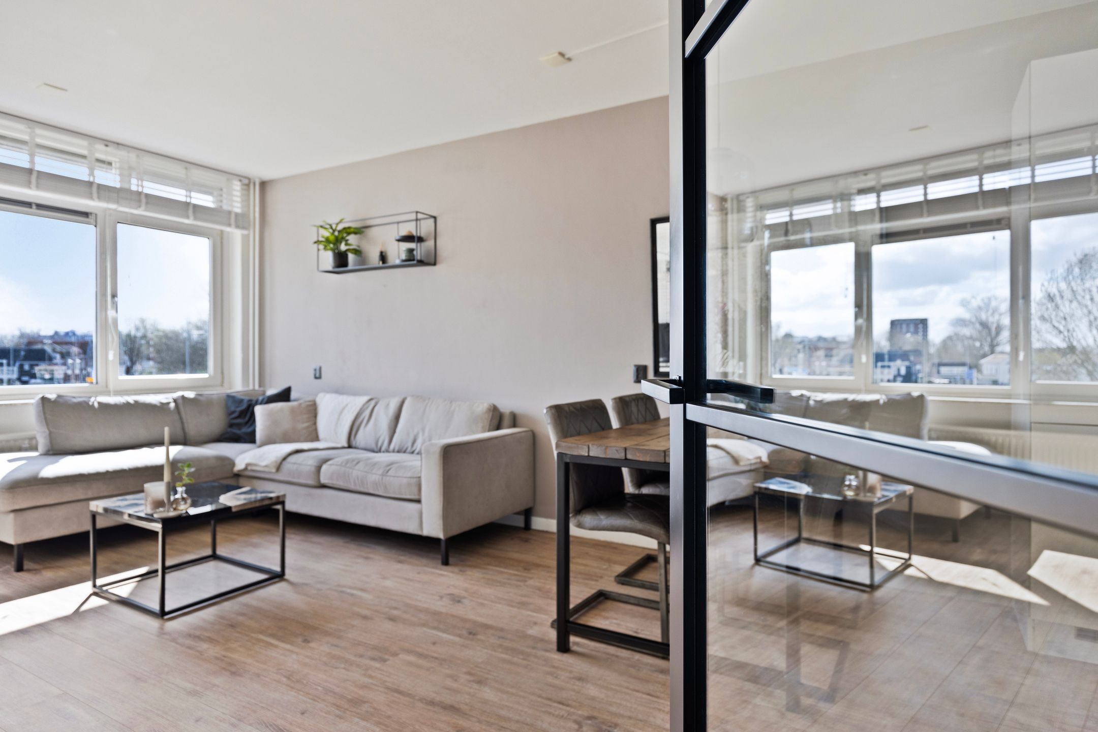 Photo 15 of Zuiderweg 212