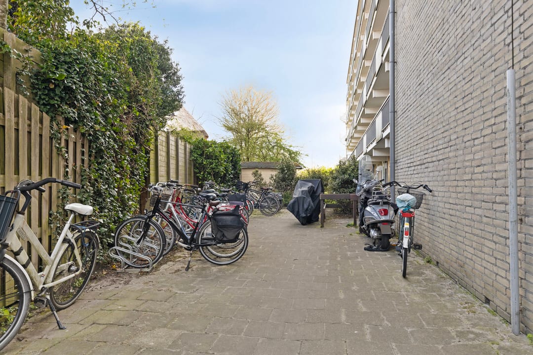 Photo 32 of Zuiderweg 212