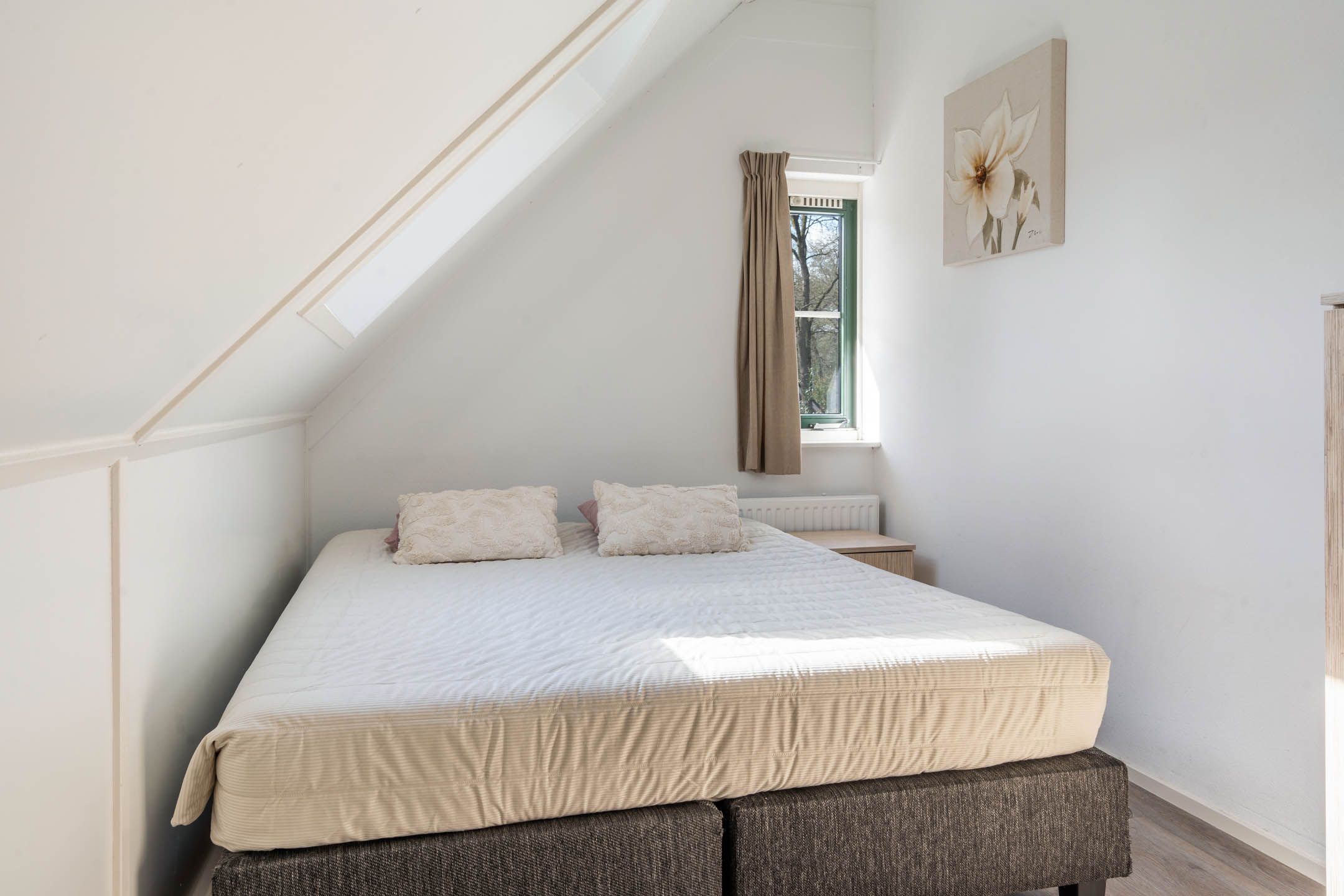 Foto 18 van Hof van Halenweg 2-25