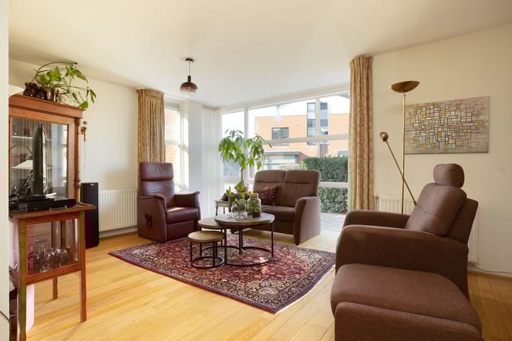 Foto 9 van Toon Hermansplein 27