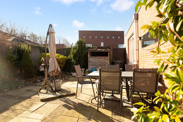 Foto 23 van Toon Hermansplein 27