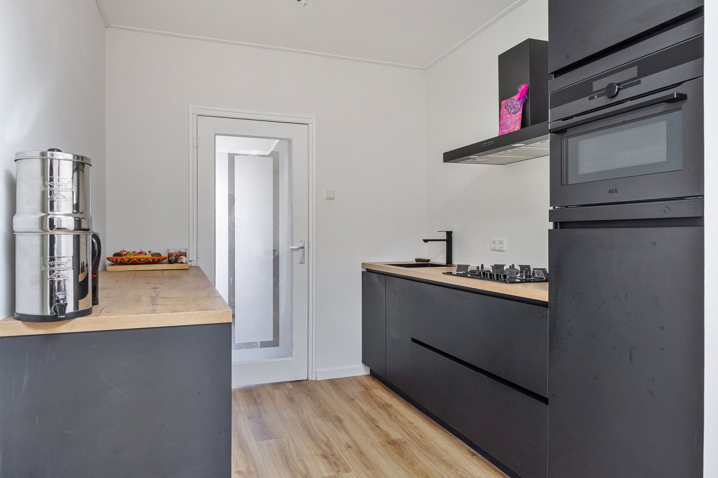 Photo 5 of Elzasstraat 10