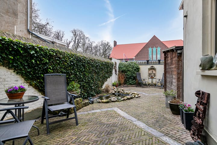 Foto 38 van Cellebroedersweg 18