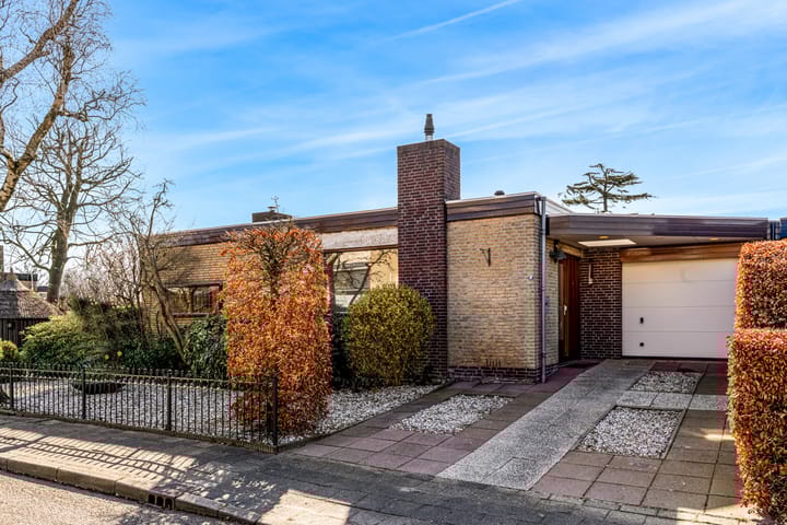 Foto 49 van Meidoornlaan 8