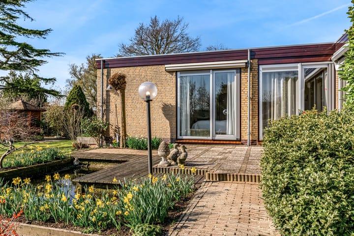 Foto 31 van Meidoornlaan 8