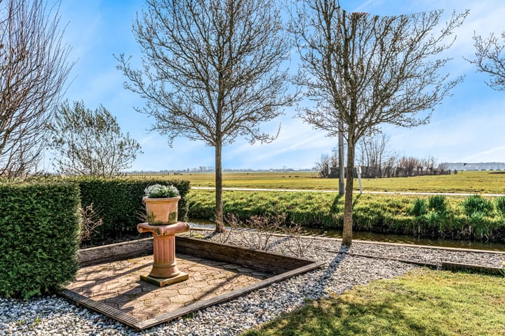 Foto 34 van Meidoornlaan 8