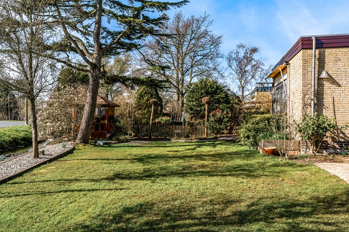 Foto 37 van Meidoornlaan 8